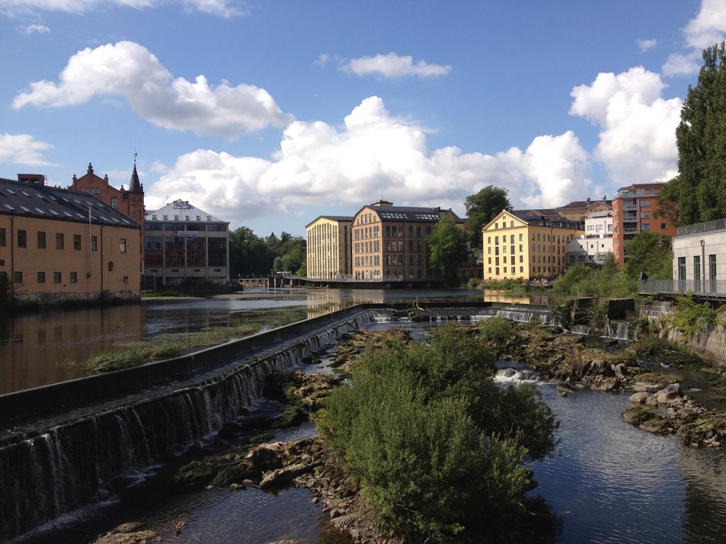 Pronova Hotell & Vandrarhem Norrkoping Bagian luar foto