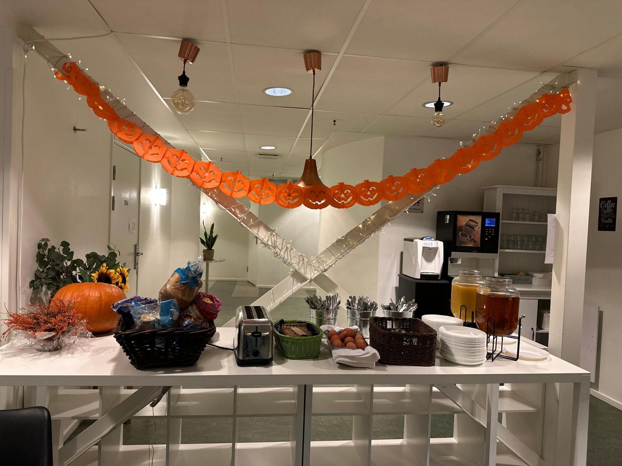 Pronova Hotell & Vandrarhem Norrkoping Bagian luar foto