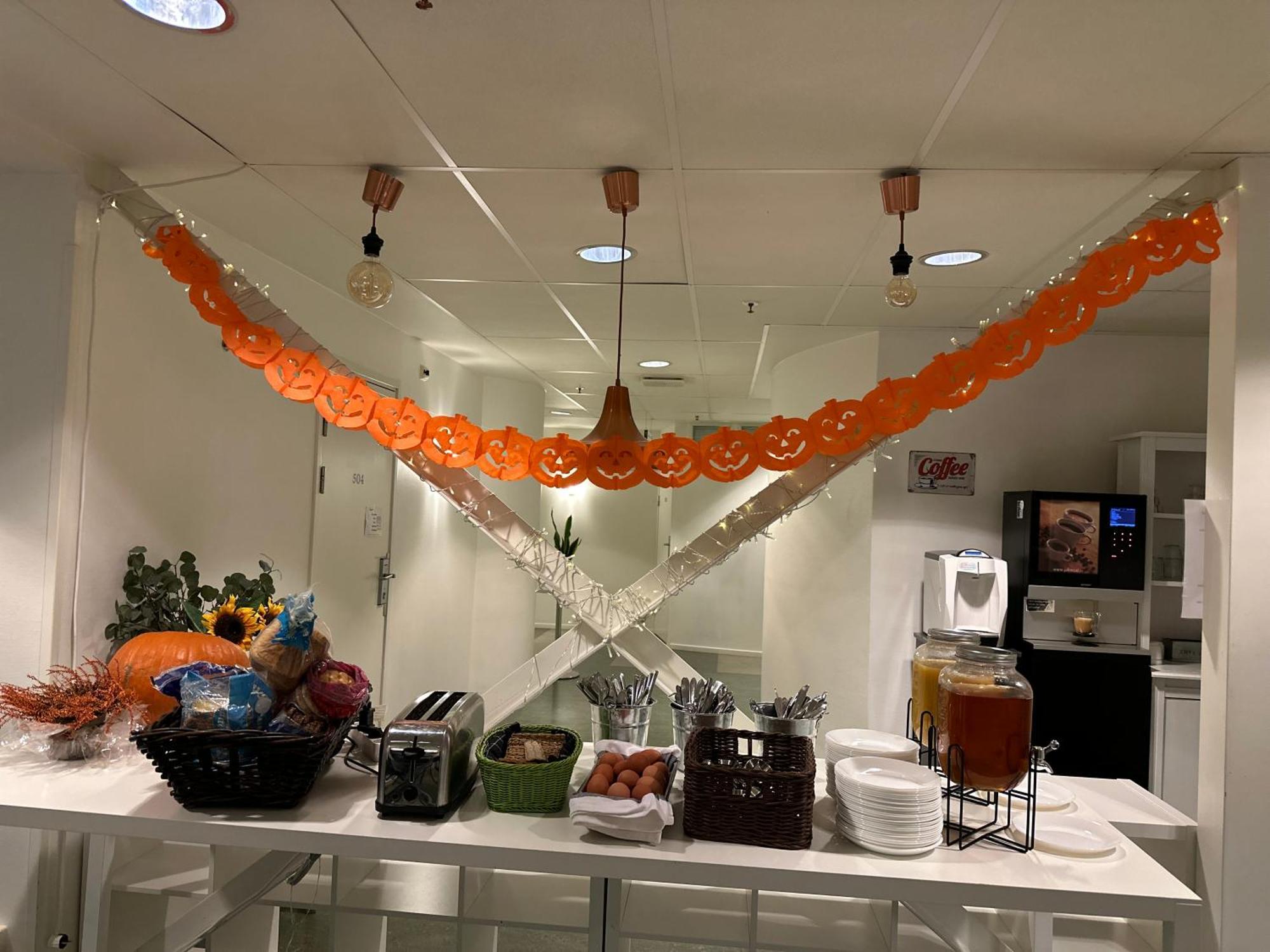 Pronova Hotell & Vandrarhem Norrkoping Bagian luar foto