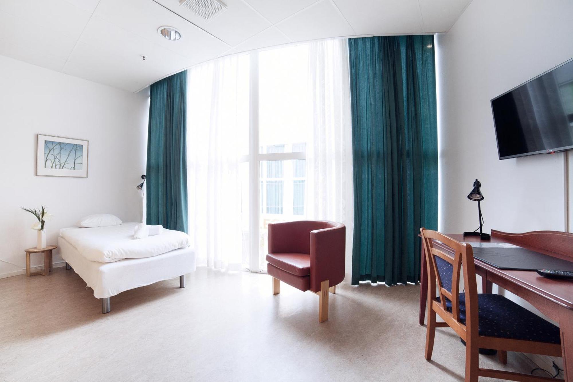 Pronova Hotell & Vandrarhem Norrkoping Ruang foto
