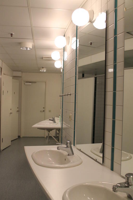 Pronova Hotell & Vandrarhem Norrkoping Ruang foto