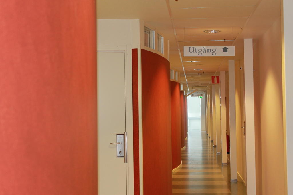 Pronova Hotell & Vandrarhem Norrkoping Bagian luar foto