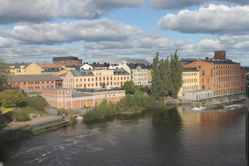 Pronova Hotell & Vandrarhem Norrkoping Bagian luar foto