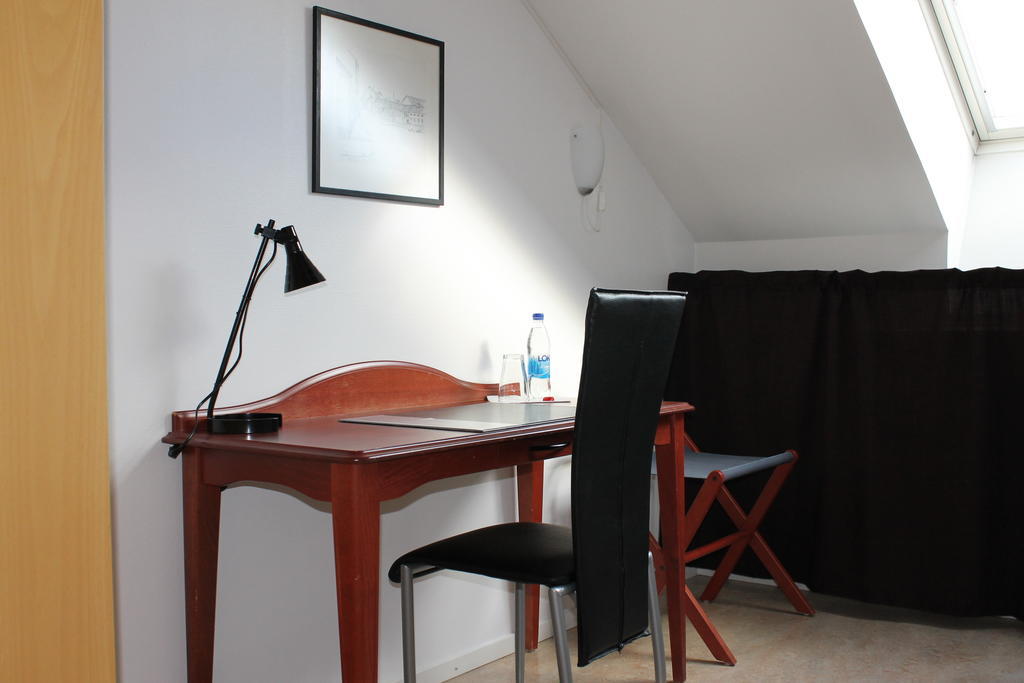 Pronova Hotell & Vandrarhem Norrkoping Ruang foto