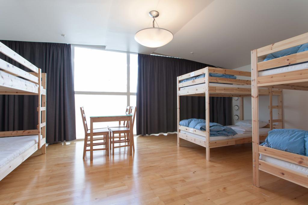 Pronova Hotell & Vandrarhem Norrkoping Bagian luar foto