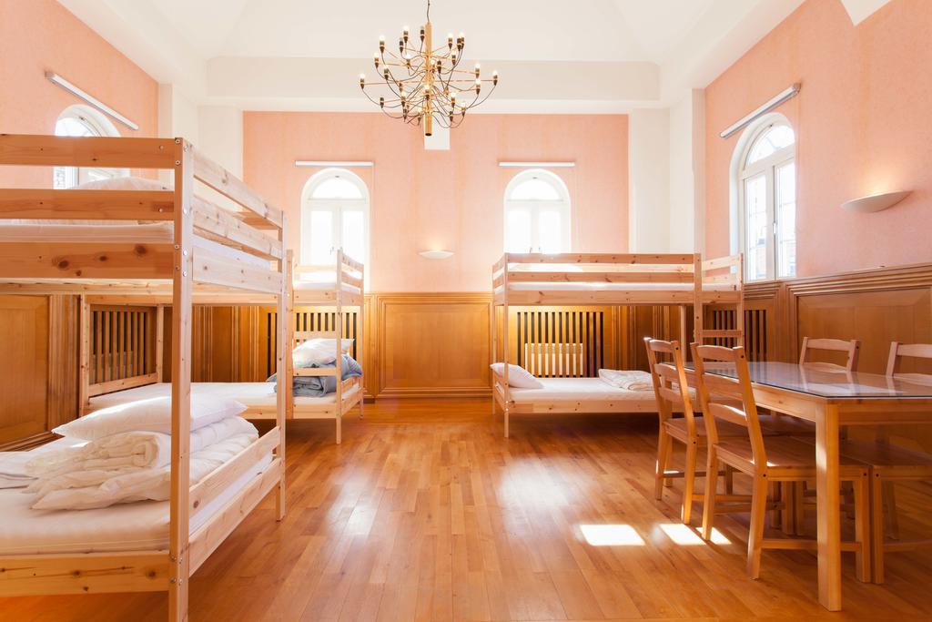 Pronova Hotell & Vandrarhem Norrkoping Bagian luar foto