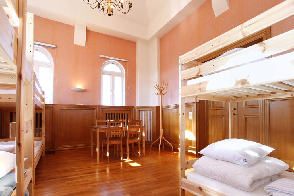Pronova Hotell & Vandrarhem Norrkoping Bagian luar foto