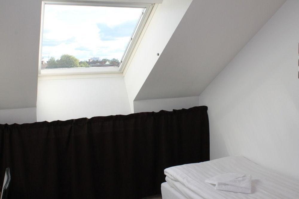 Pronova Hotell & Vandrarhem Norrkoping Bagian luar foto