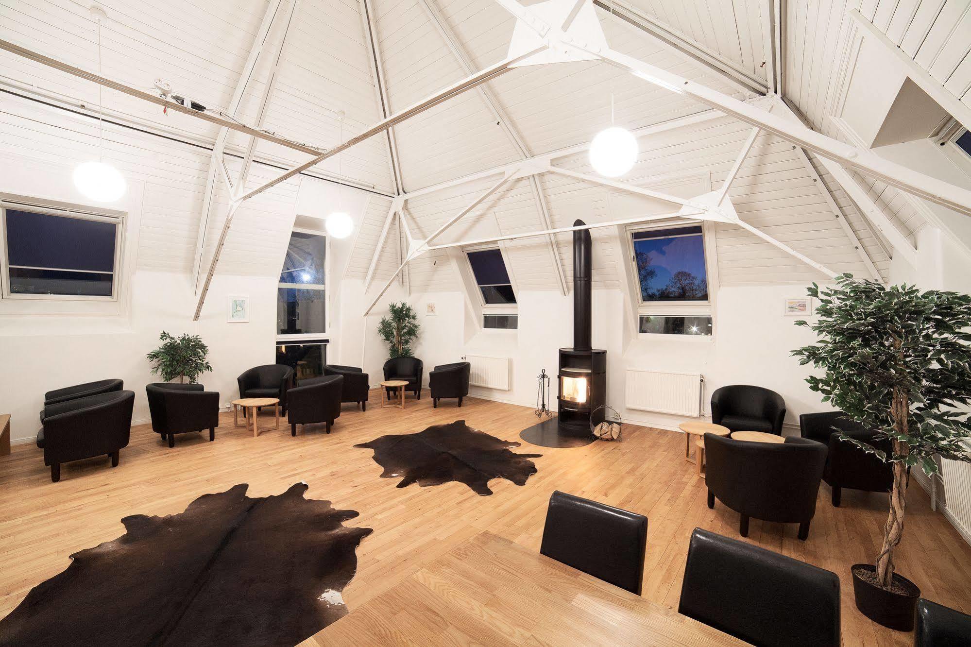Pronova Hotell & Vandrarhem Norrkoping Bagian luar foto